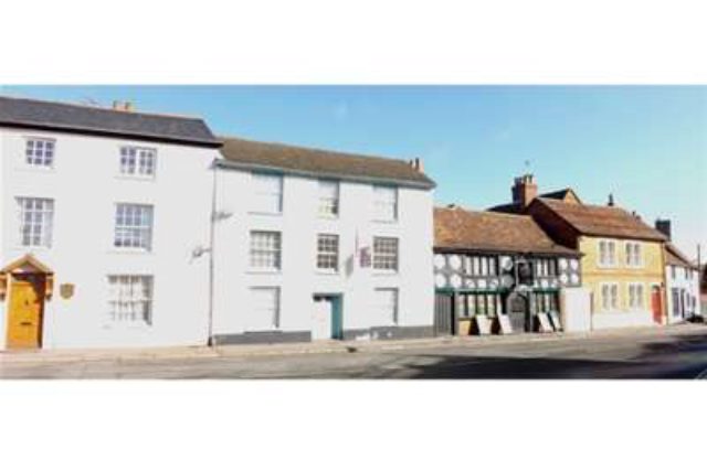  Image of 1 bedroom Studio flat to rent in Wallingford Street Wantage OX12 at Wantage, OX12 8AU